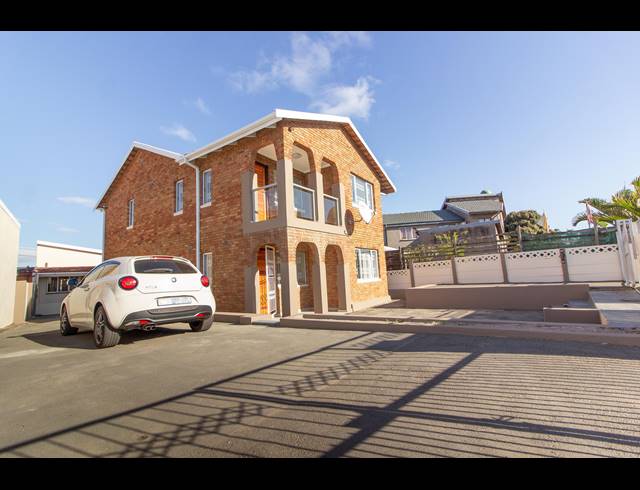 2 BEDROOM APARTMENT RENTED IN HAVENSIDE